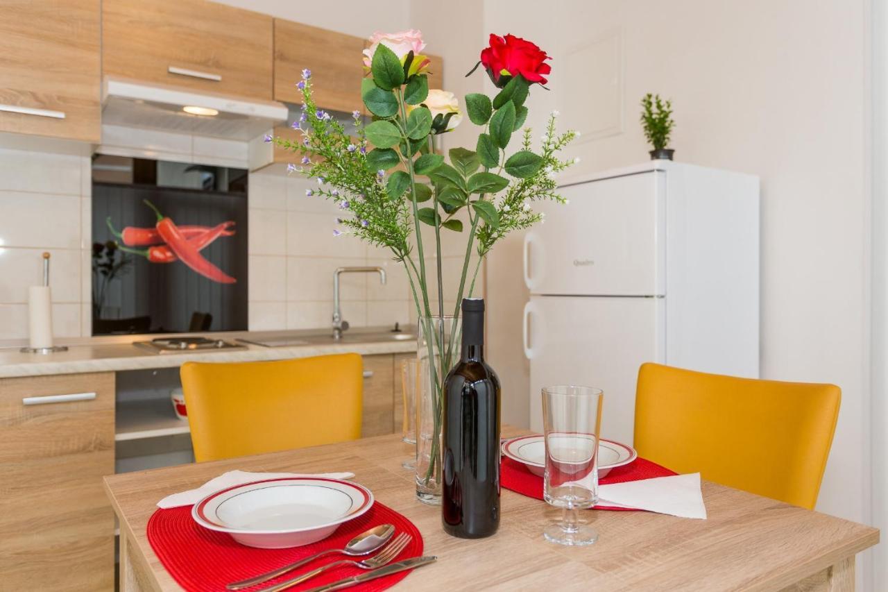 Comfortable Modern Studio With Shaded Patio スプリト エクステリア 写真